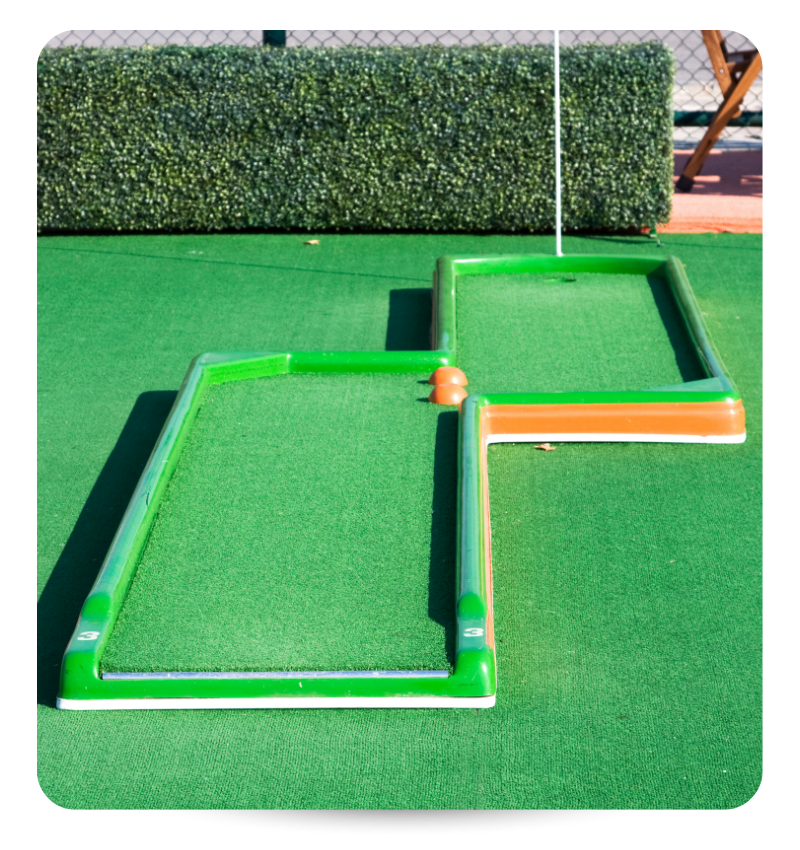 mini golf rental